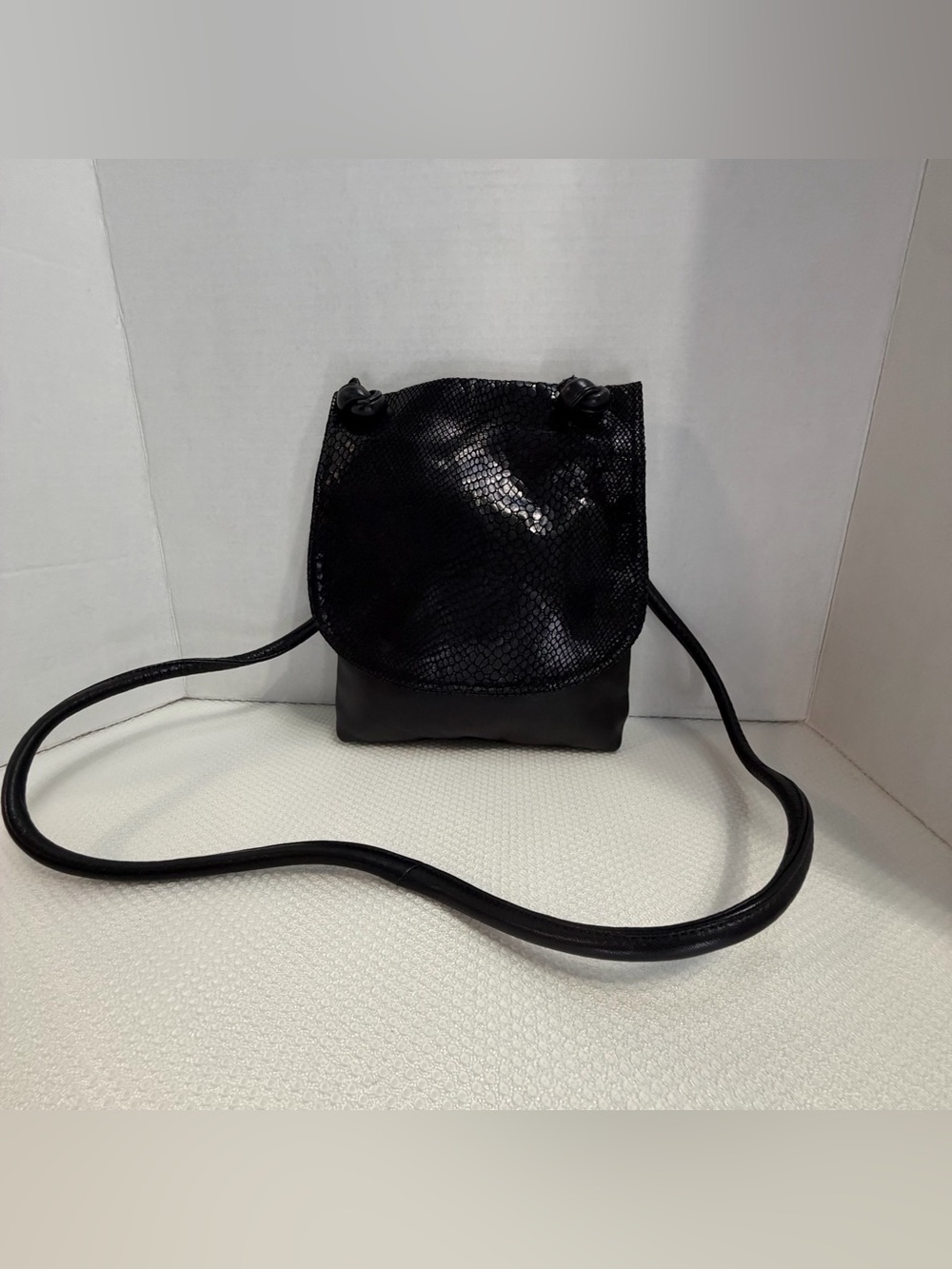 Y2K Liza Ganz New York Black Leather Crossbody Purse